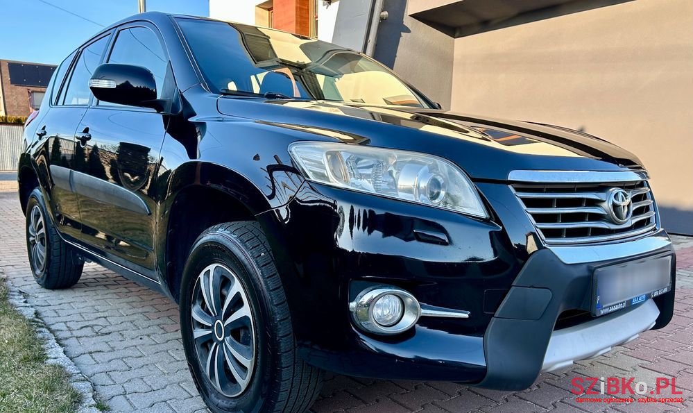 2012' Toyota RAV4 photo #3