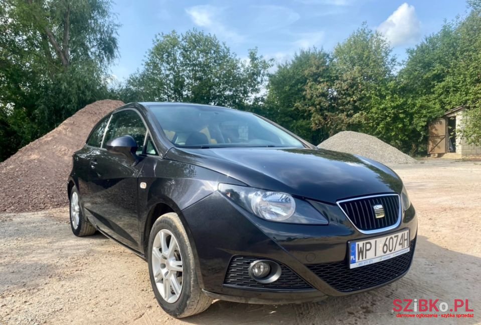 2011' SEAT Ibiza photo #5