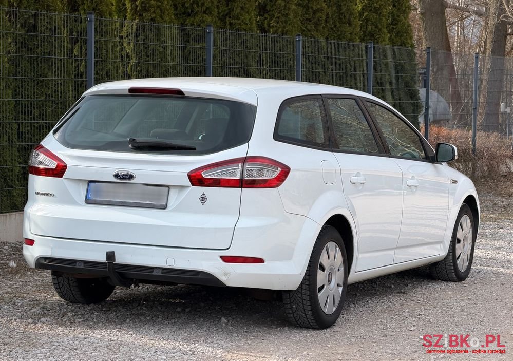 2011' Ford Mondeo 2.0 Tdci Trend photo #4