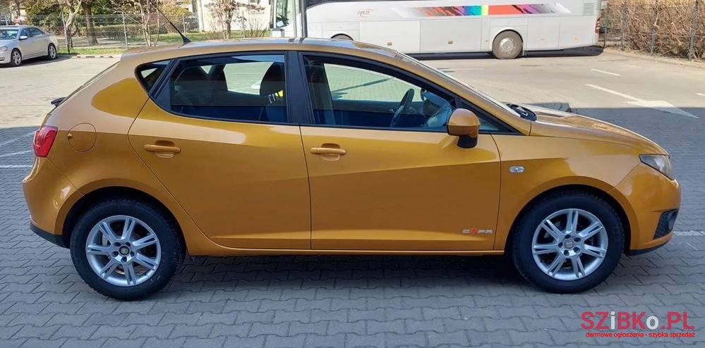 2011' SEAT Ibiza photo #6