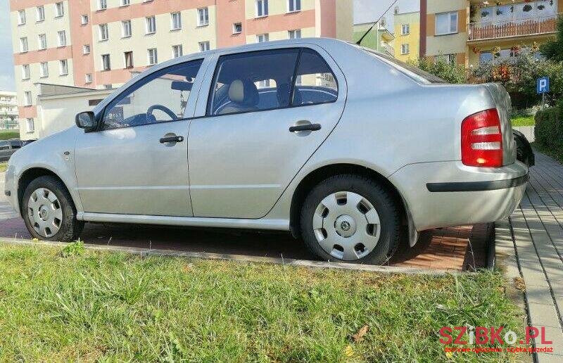 2004' Skoda Fabia photo #1