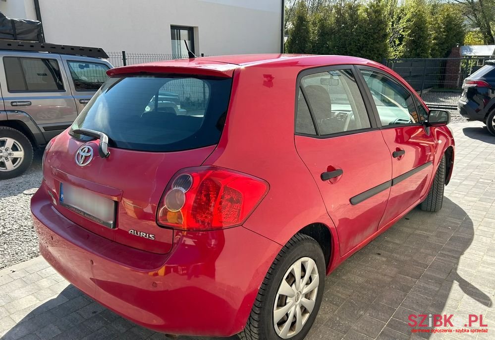 2009' Toyota Auris 1.4 D-4D Luna photo #5