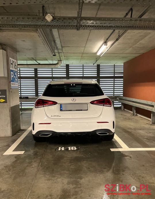 2020' Mercedes-Benz A-Class photo #4