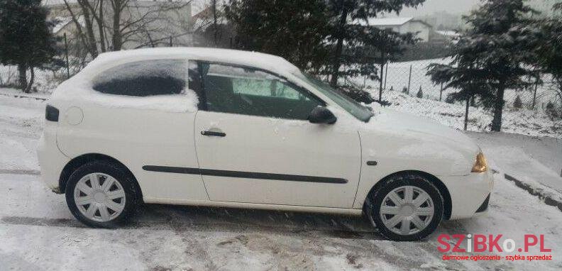 2008' SEAT Ibiza photo #1