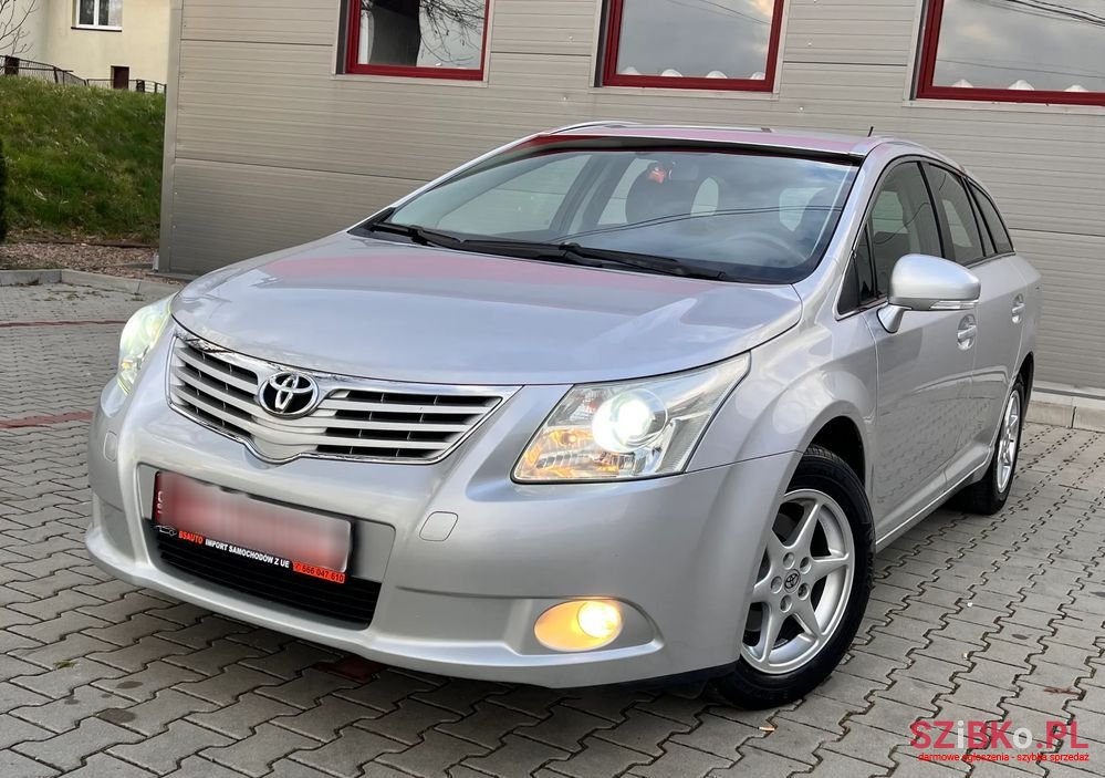 2009' Toyota Avensis 1.8 Sol photo #2