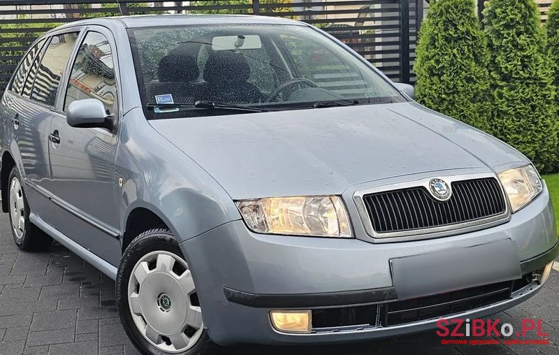 2002' Skoda Fabia 1.4 16V Classic photo #3