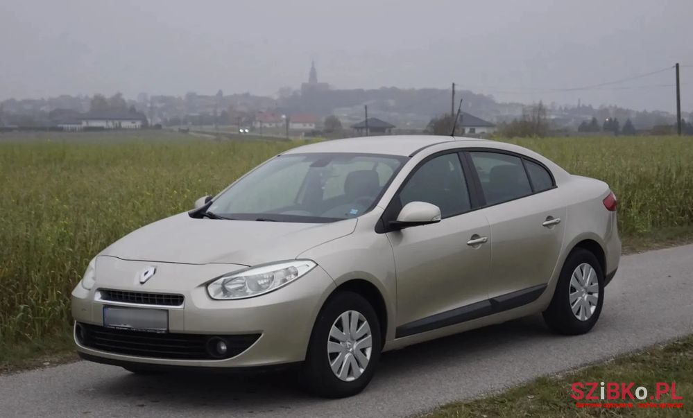2010' Renault Fluence photo #4