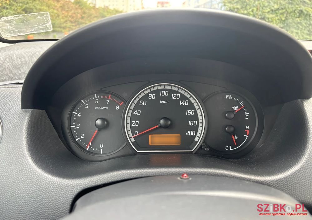 2006' Suzuki Swift 1.3 Club photo #3