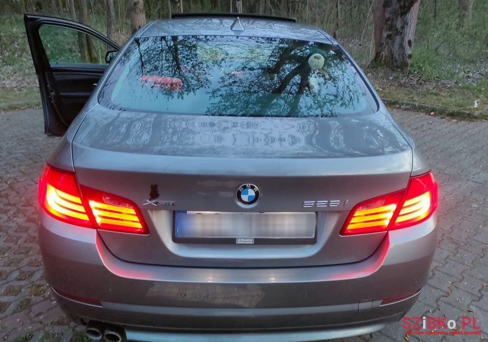 2013' BMW 5 Series 528I Xdrive photo #5