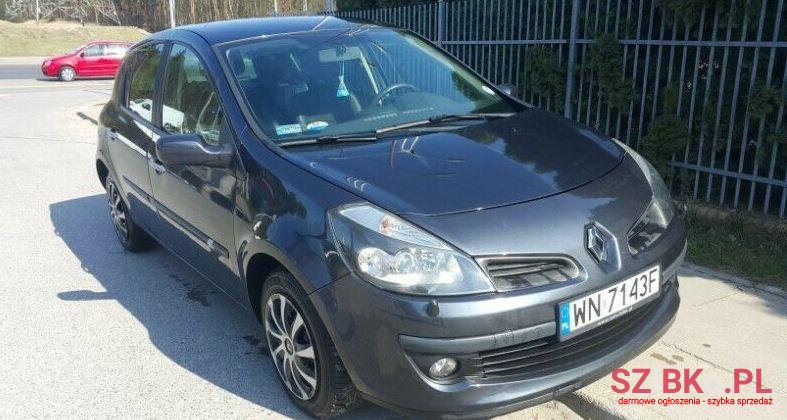 2007' Renault Clio photo #1