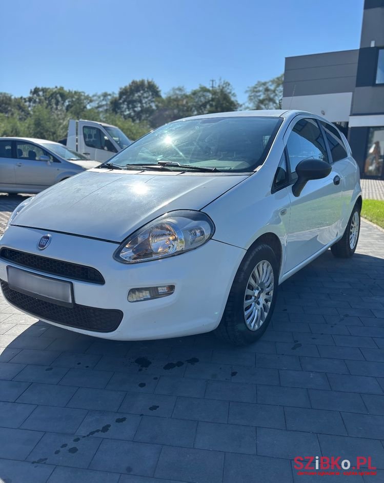 2013' Fiat Punto 1.4 Easy S&S photo #3