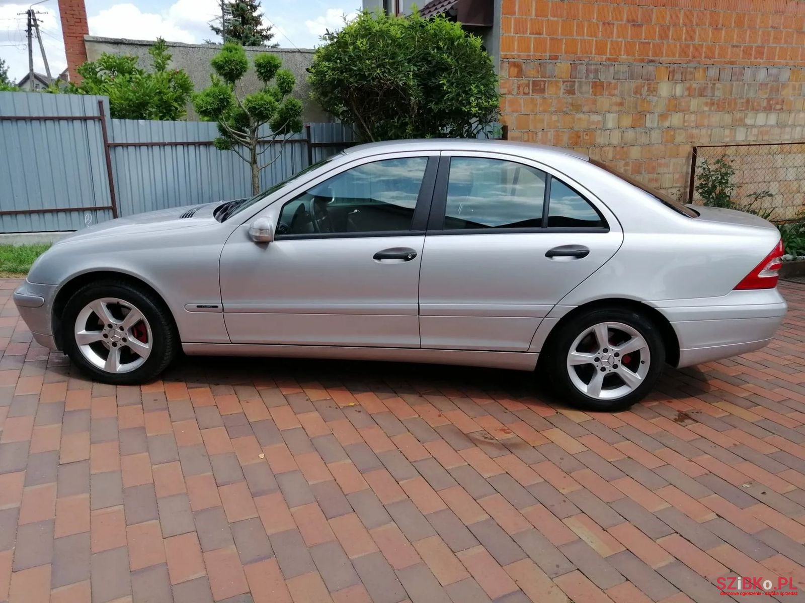 2003' Mercedes-Benz C-Class photo #4