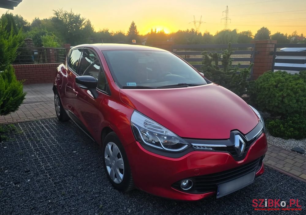 2013' Renault Clio 1.2 16V Zen photo #1