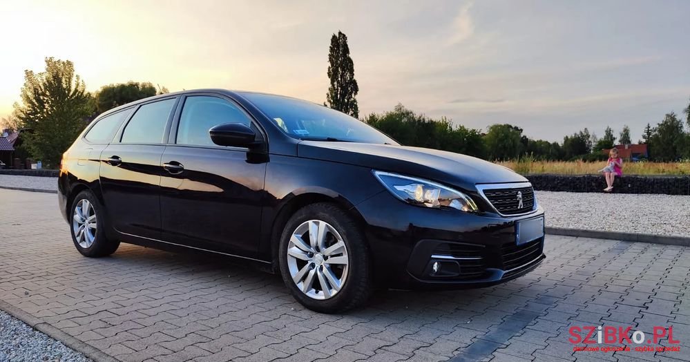 2018' Peugeot 308 Sw photo #1