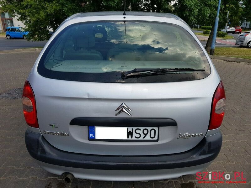 2001' Citroen Xsara Picasso photo #6