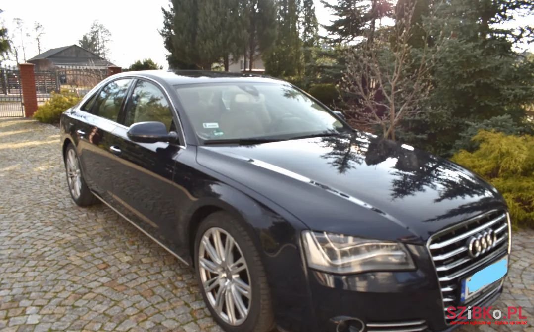 2011' Audi A8 photo #3