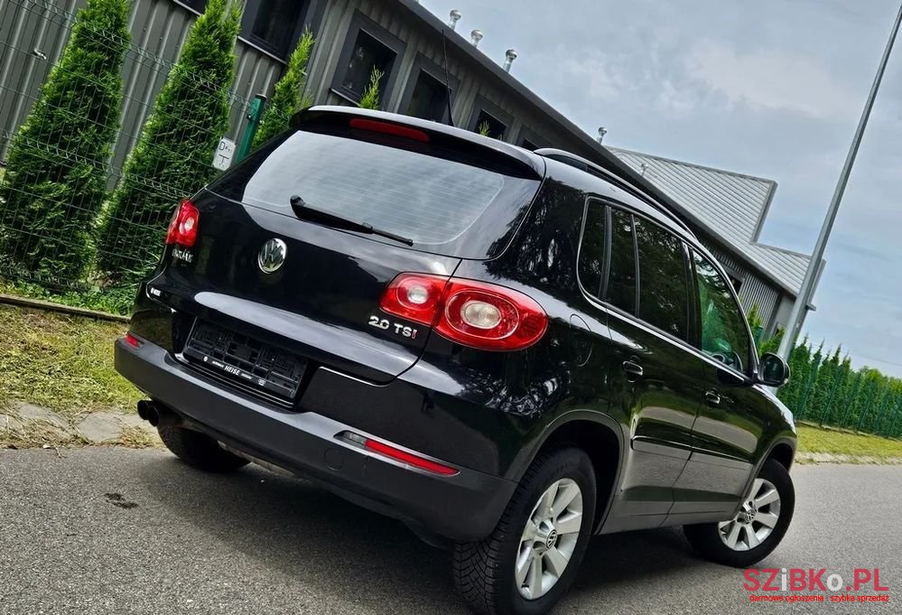 2009' Volkswagen Tiguan photo #4