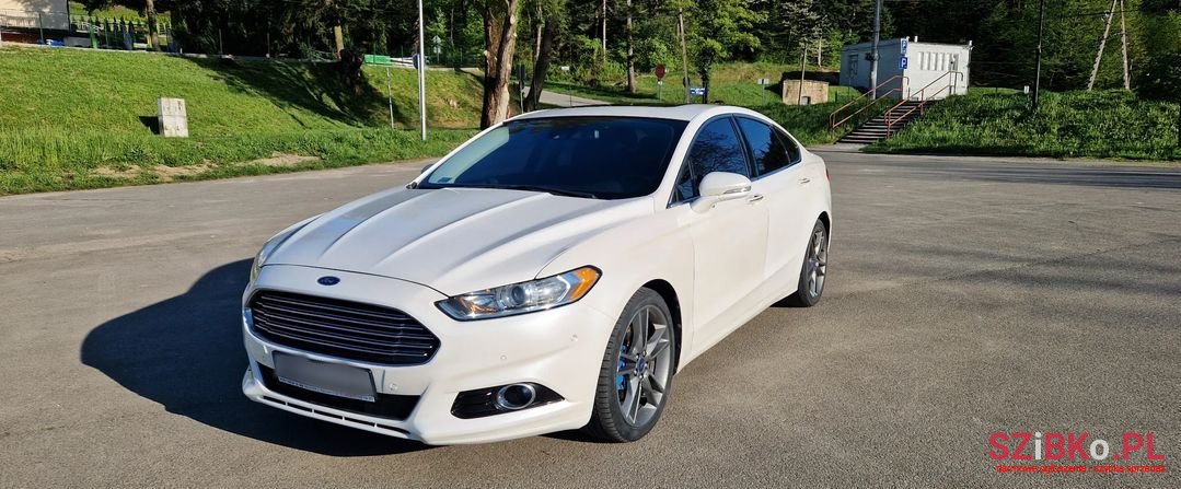 2013' Ford Fusion photo #1
