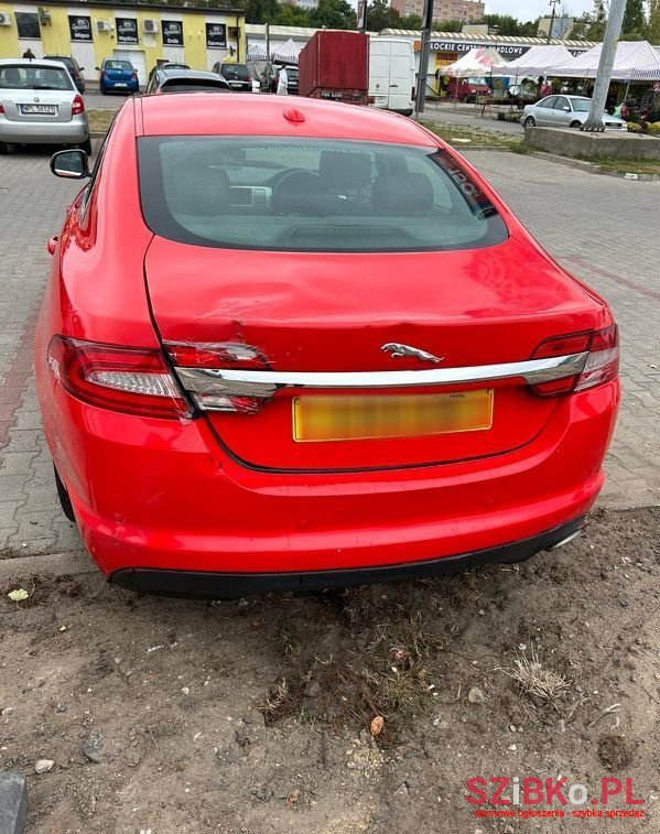 2011' Jaguar XF 2.2 D Luxury photo #5