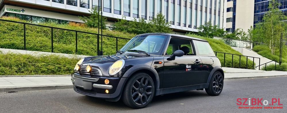 2004' MINI One Standard photo #3