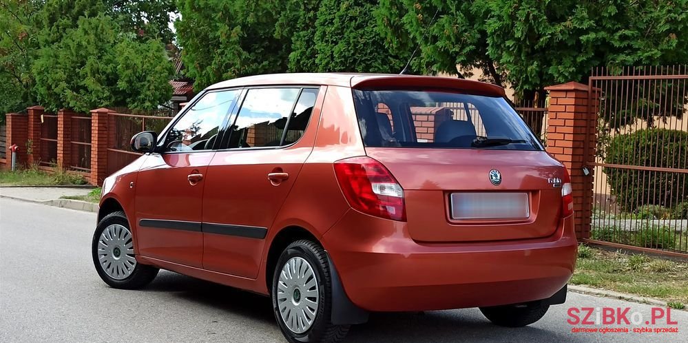 2009' Skoda Fabia photo #4