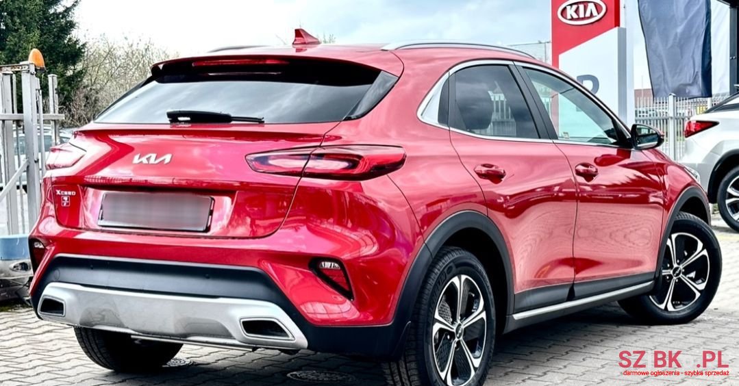 2022' Kia XCeed photo #3