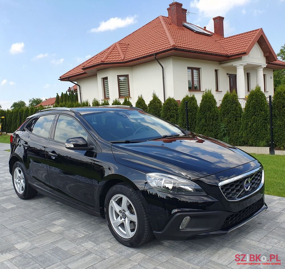 2013' Volvo V40 Cross Country D2 photo #5