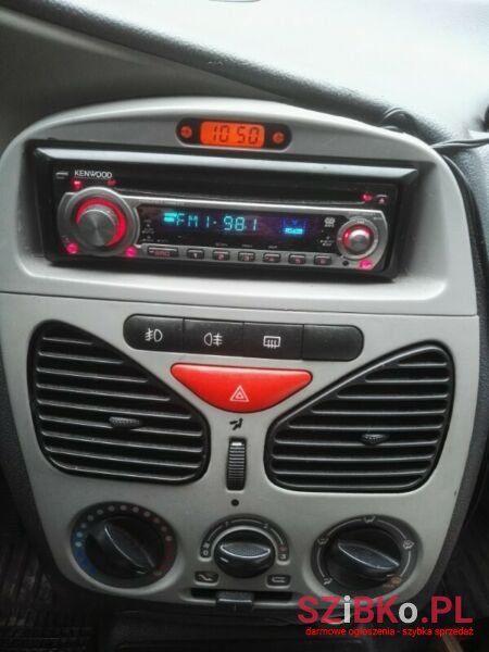 2005' Fiat Albea photo #6