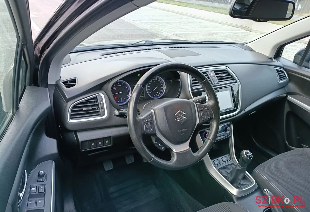 2017' Suzuki SX4 S-Cross photo #6