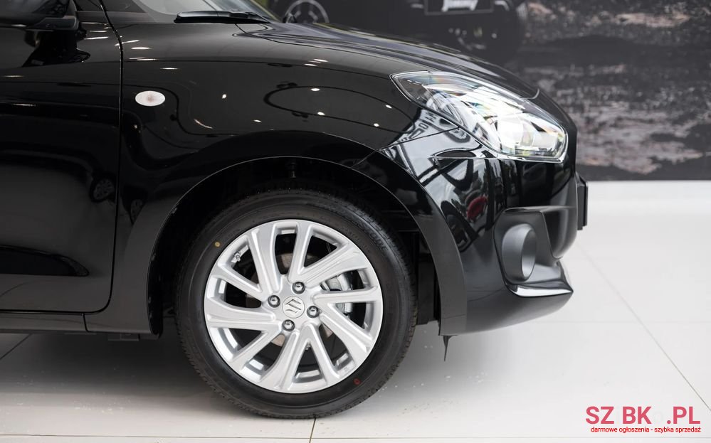 2023' Suzuki Swift photo #5