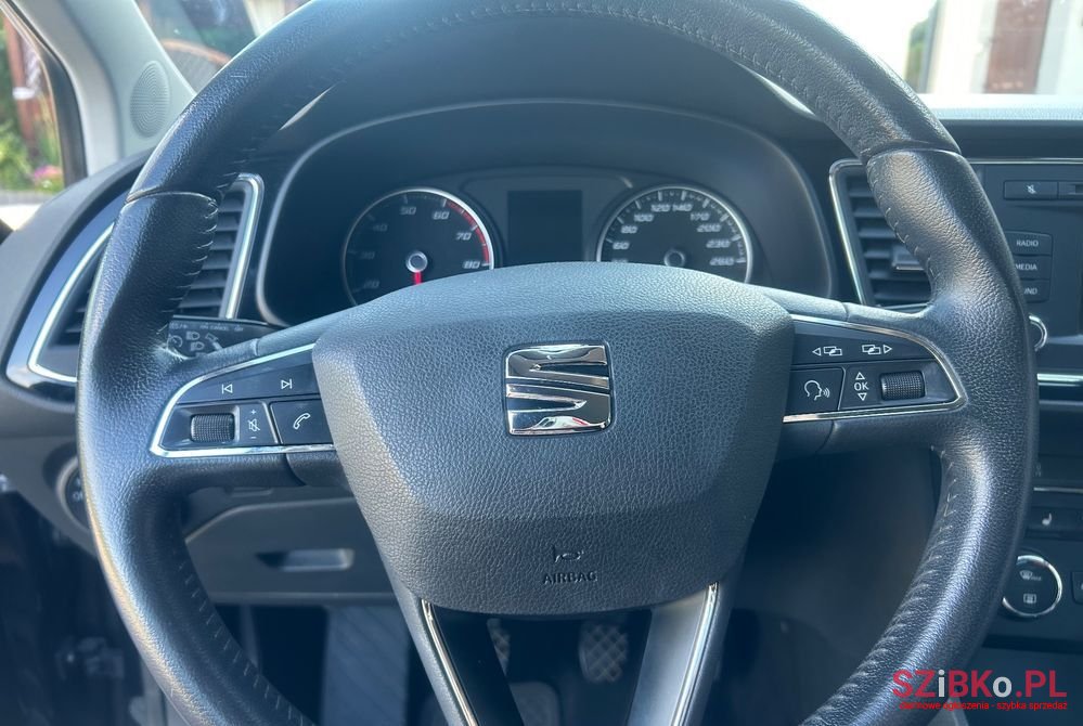 2012' SEAT Leon photo #3