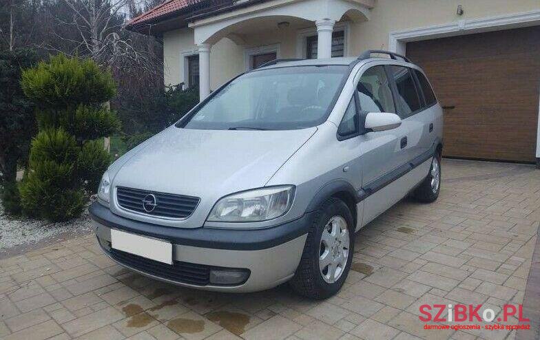 2000' Opel Zafira photo #1