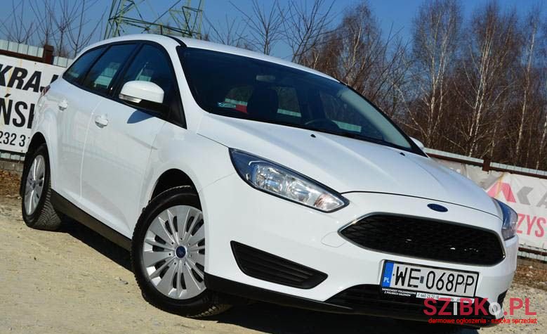 2017' Ford Focus photo #2