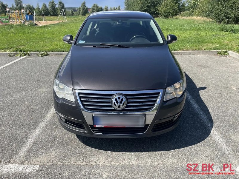 2007' Volkswagen Passat photo #6