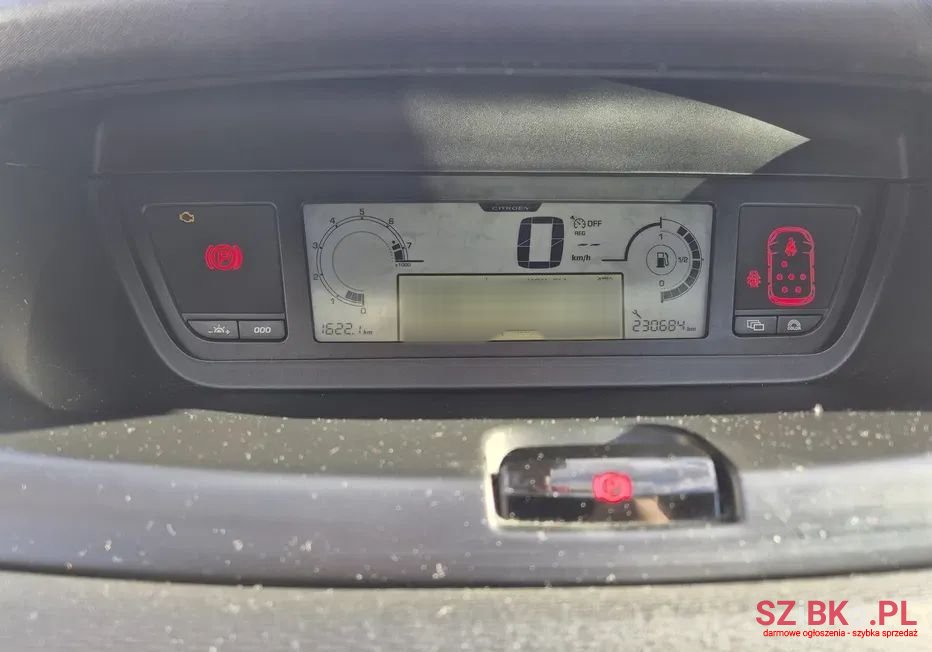 2007' Citroen C4 Picasso photo #4