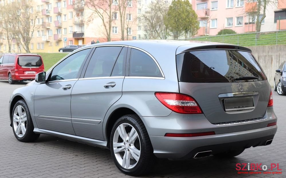 2010' Mercedes-Benz R-Class photo #5