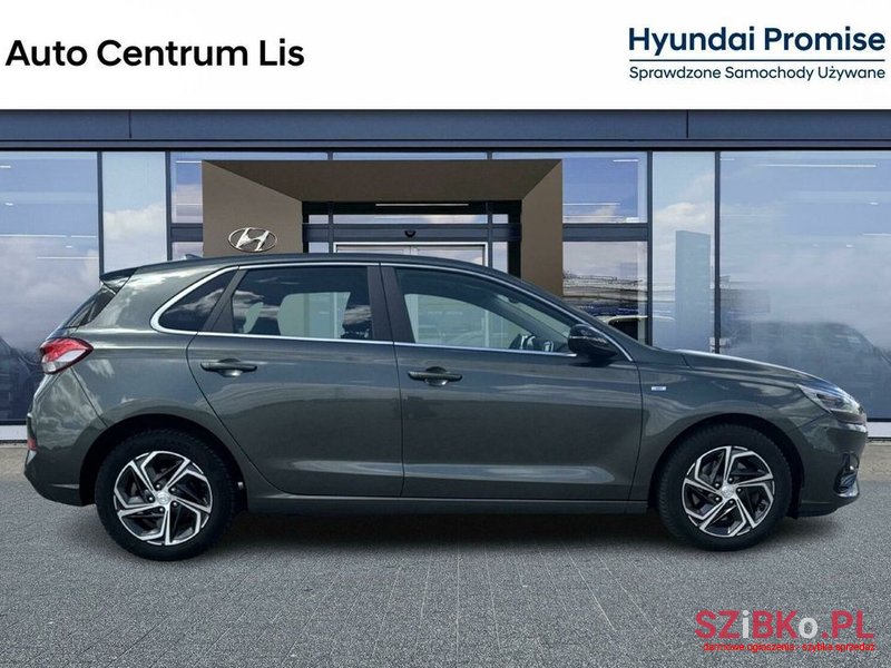 2023' Hyundai i30 photo #6