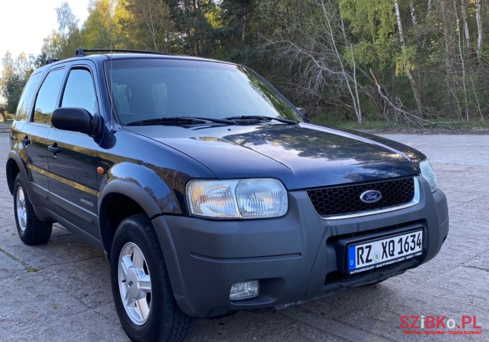 2003' Ford Maverick photo #2