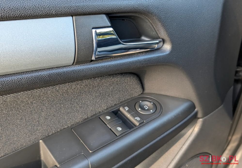 2008' Opel Astra Iii Gtc 1.6 Sport photo #6