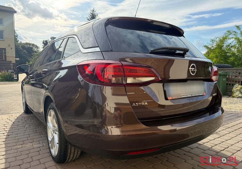 2017' Opel Astra 1.4 T Gpf Dynamic S&S photo #6