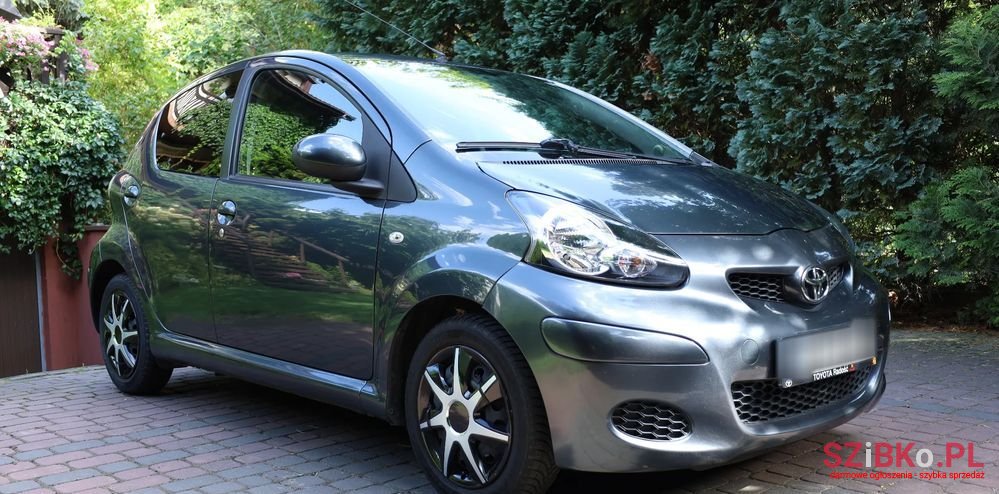 2011' Toyota Aygo photo #4