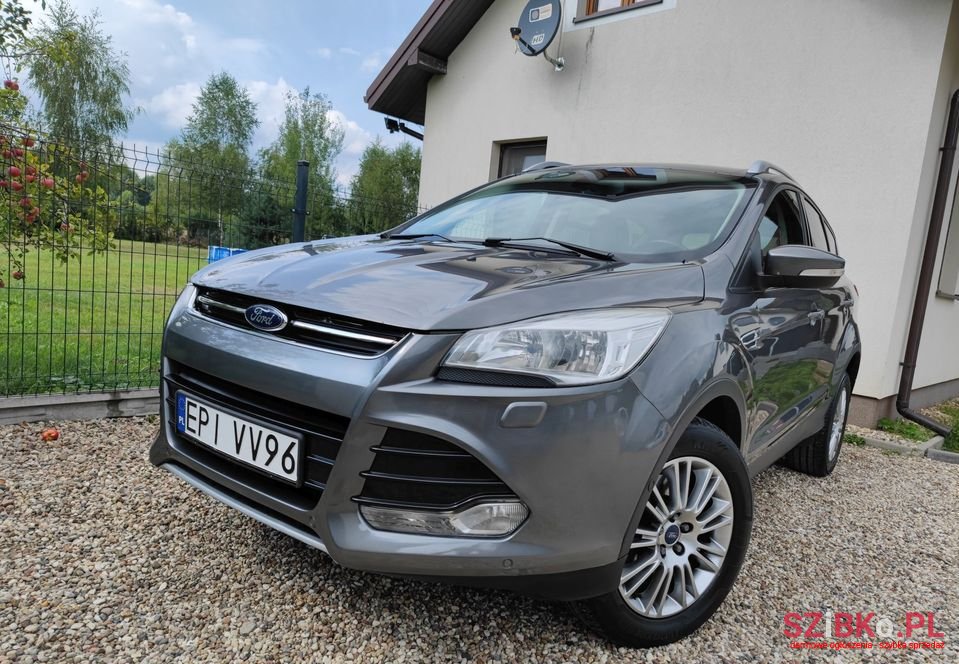 2013' Ford Kuga photo #2