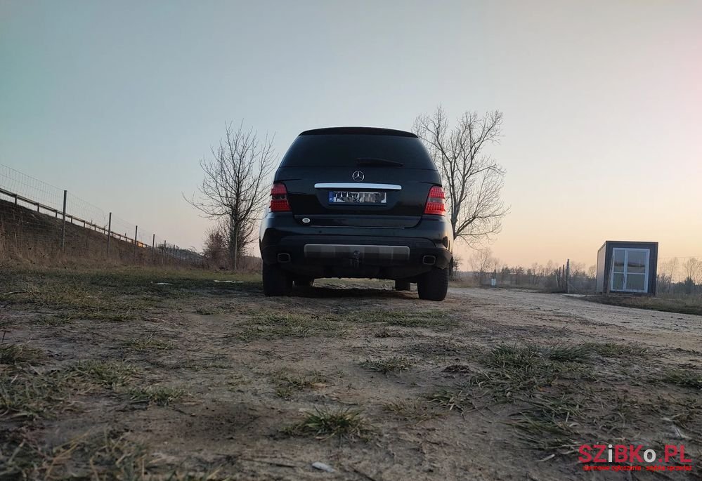 2007' Mercedes-Benz Ml photo #2