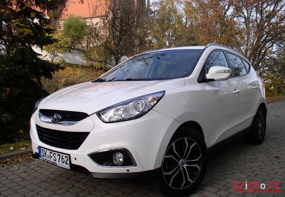 2011' Hyundai ix35 photo #1