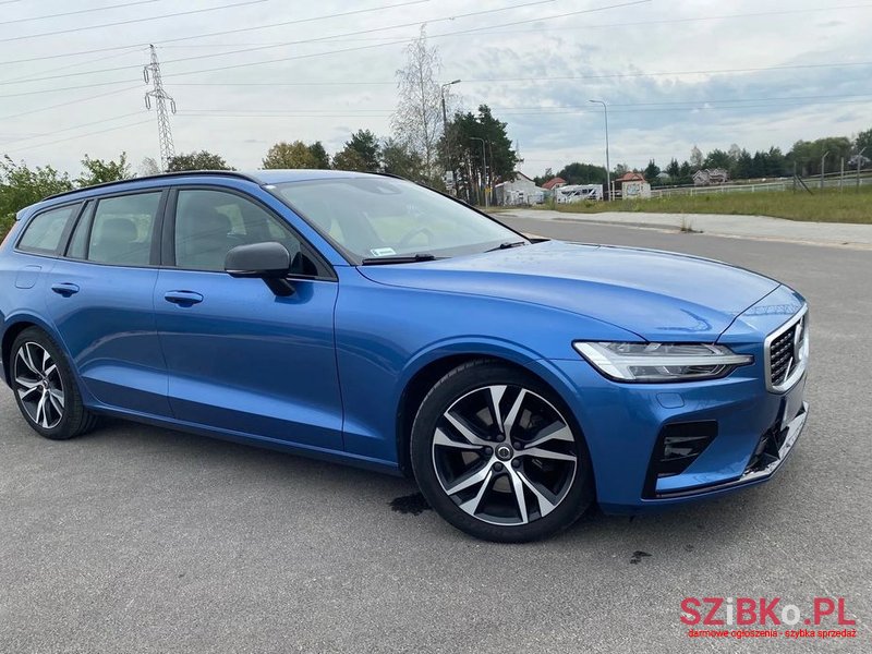 2020' Volvo V60 D4 R-Design photo #2