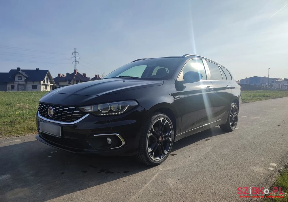 2020' Fiat Tipo photo #3