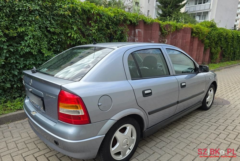 2009' Opel Astra 1.4 Essentia photo #4