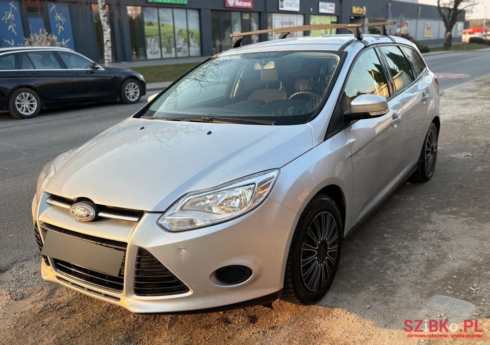 2012' Ford Focus photo #2