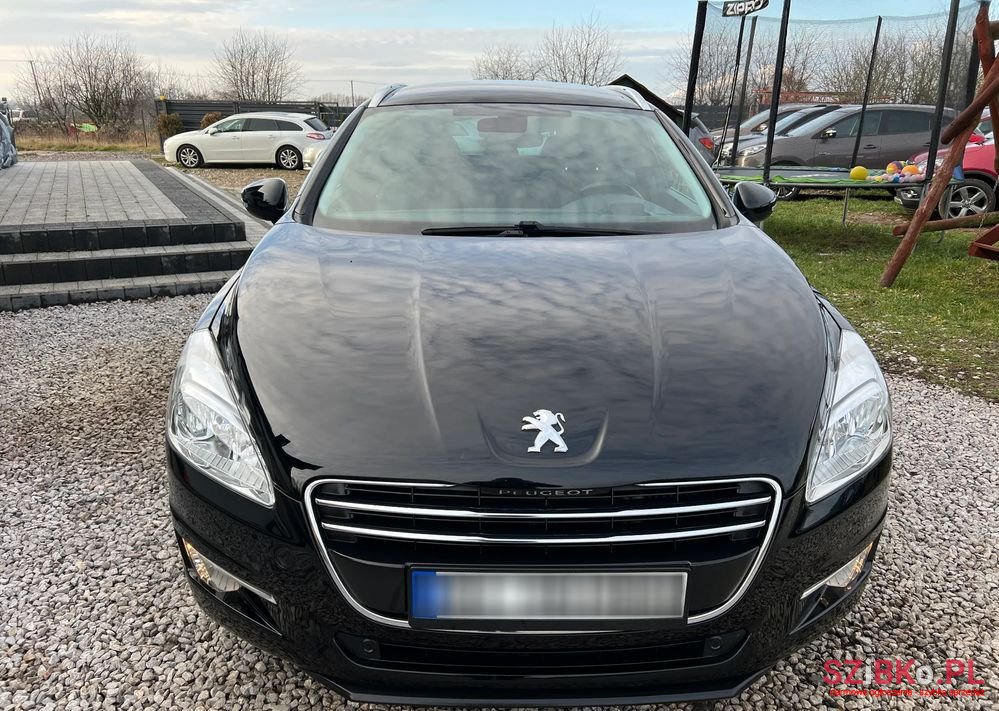 2011' Peugeot 508 2.0 Hdi Allure photo #2