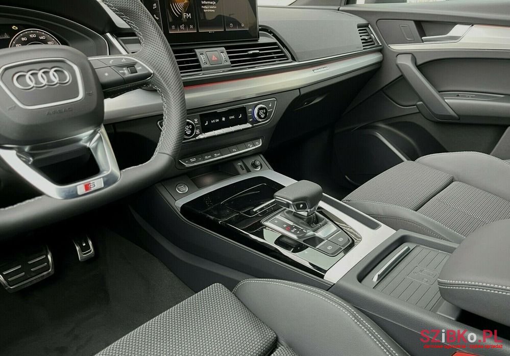 2024' Audi Q5 photo #4
